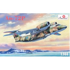 Amodel 1/144 Советский морской патрульный самолет Ан-72П для авиации пограничных войск. № 1420