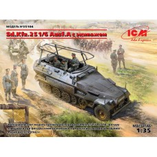ICM 1/35 Немецкая командная машина Sd.Kfz.251/6 Ausf.A с экипажем. № 35104
