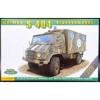 ACE 1/72 Немецкий военный санитарный автомобиль Mercedes-Benz Unimog S404 Krankenwagen. № 72469