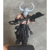 Chaos Marauder. Warhammer миниатюра. CHM_1